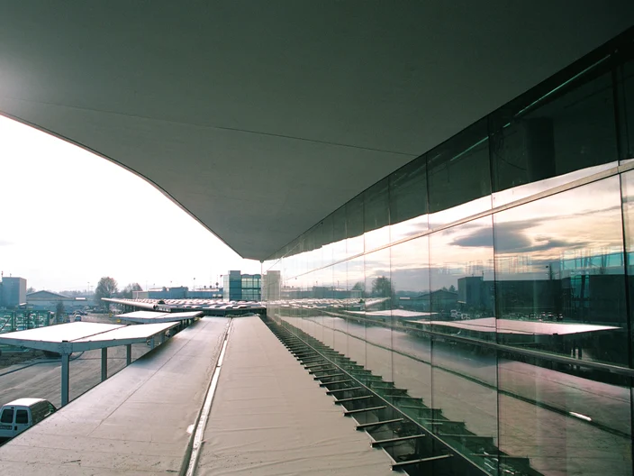 Vordach Flughafen Graz