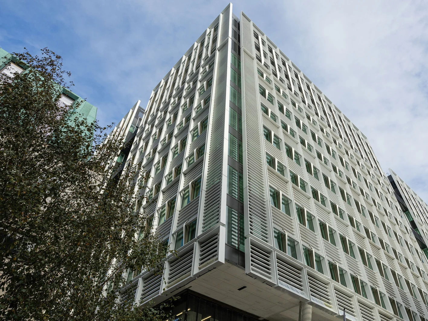 GB-GY-UK City Place - London 3