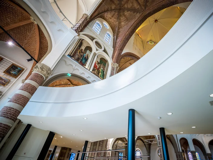 NL-DePetrus-Church-Vught-05