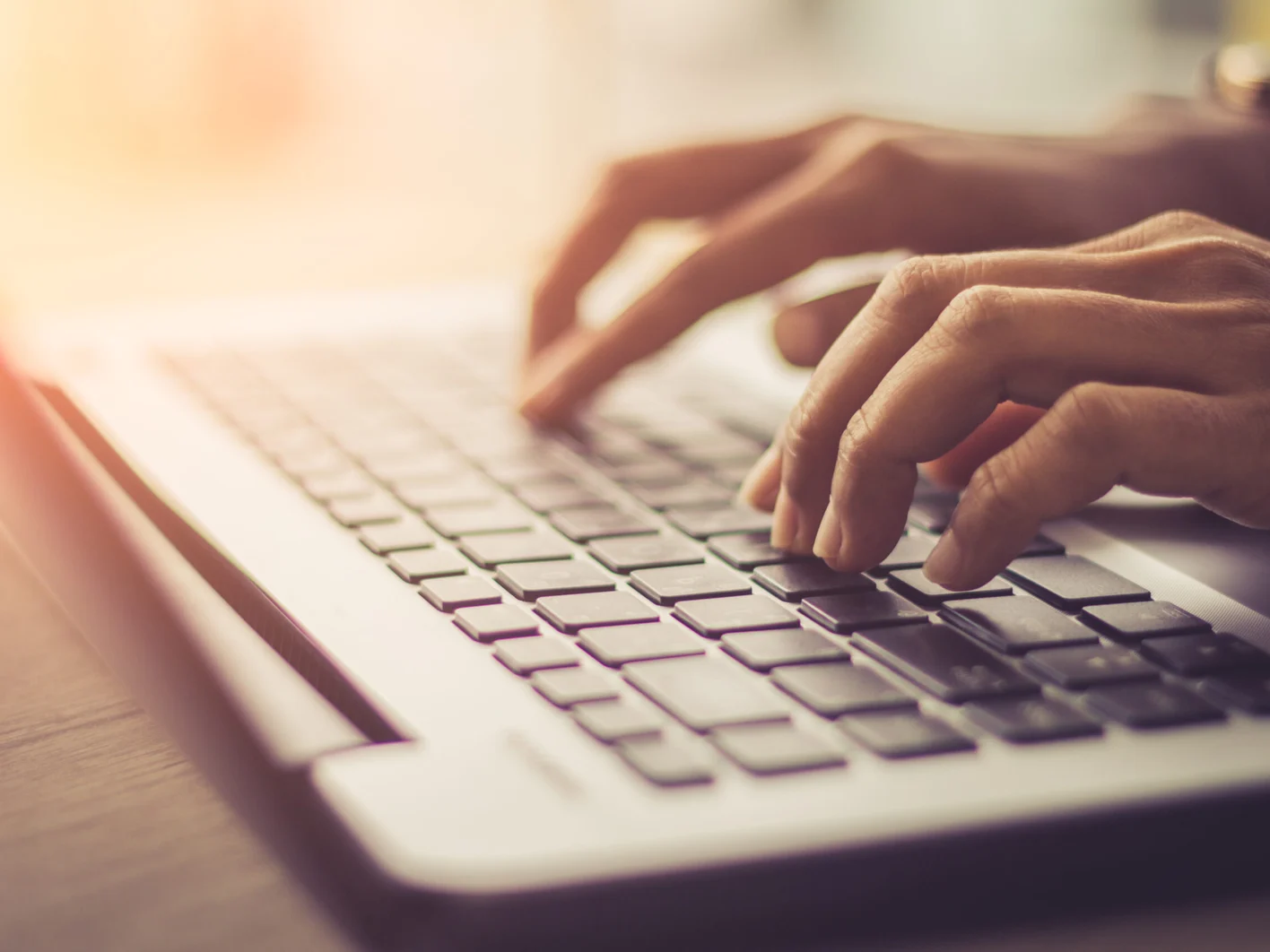 Computer Tastatur mit Händen