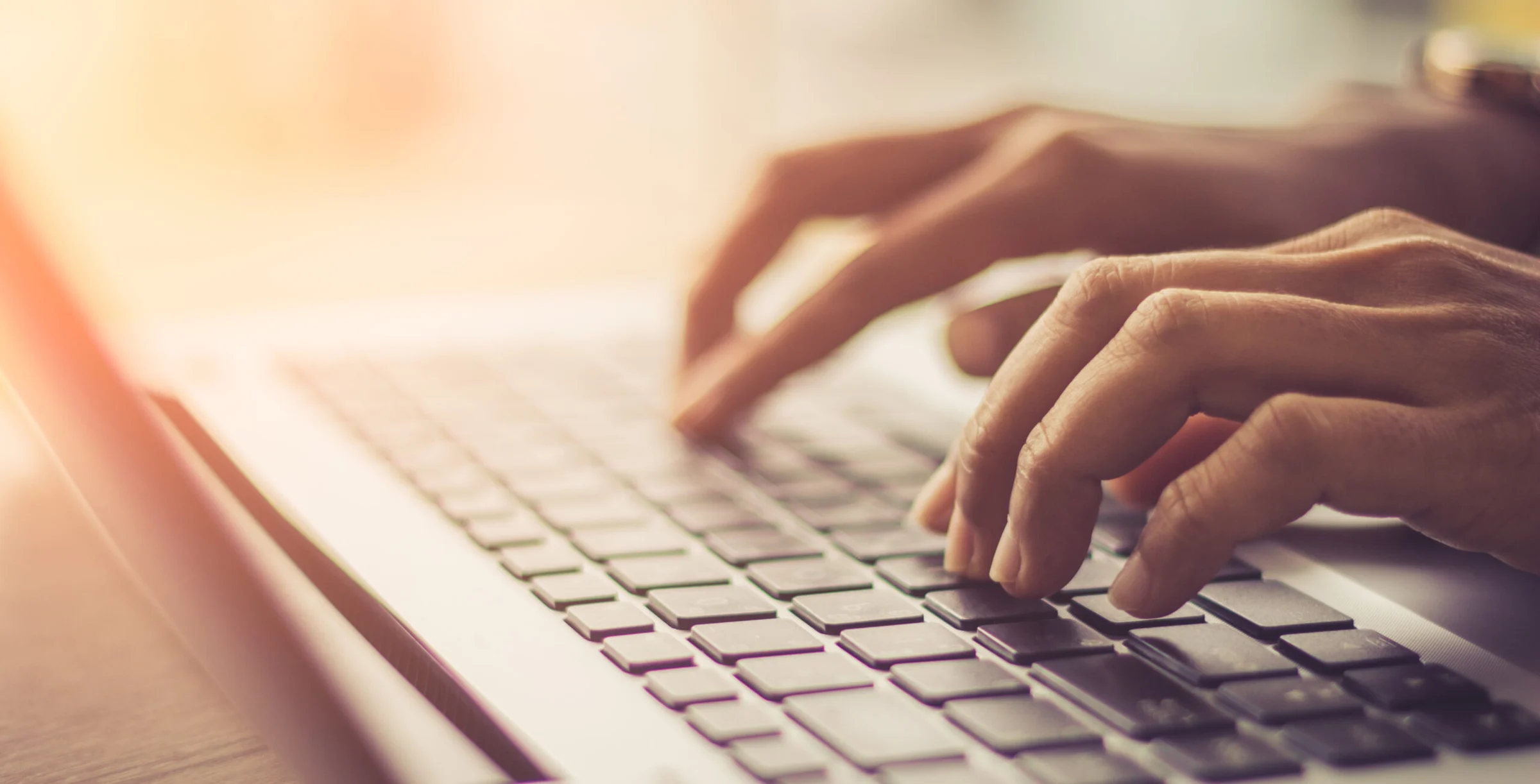 Computer Tastatur mit Händen