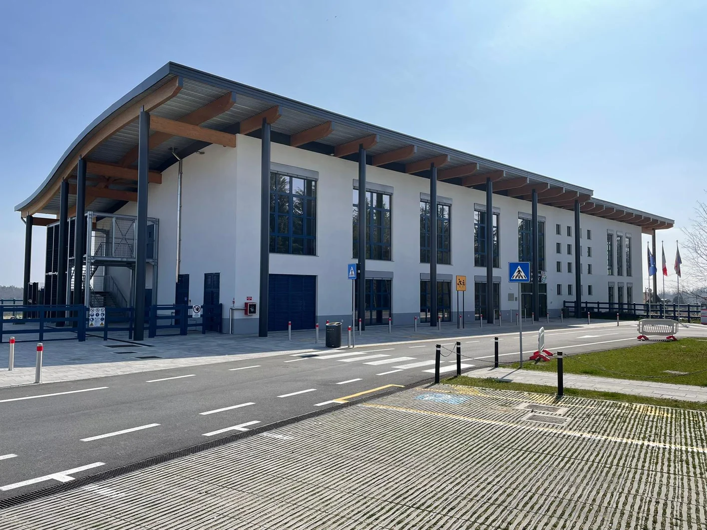 Scuola Comunale Piero Angela Novara lavori finiti 3