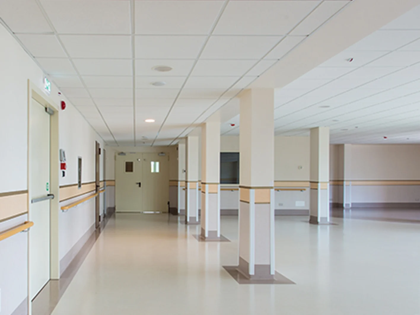 Controsoffitti antisismici Knauf ideali per ospedali o ambienti pubblici