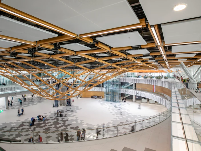 HR Split Airport