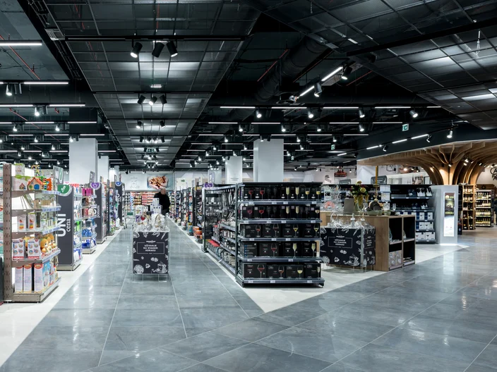 Retail, Univerexport, Mesh