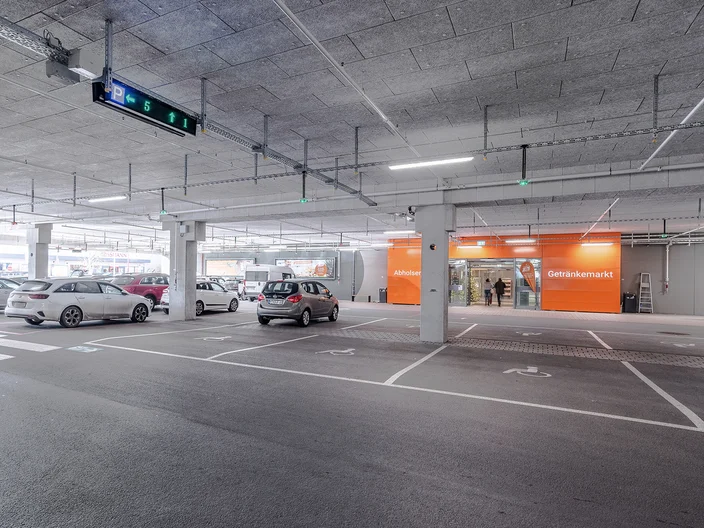 Referenz Globus Eschborn Garage Ansicht