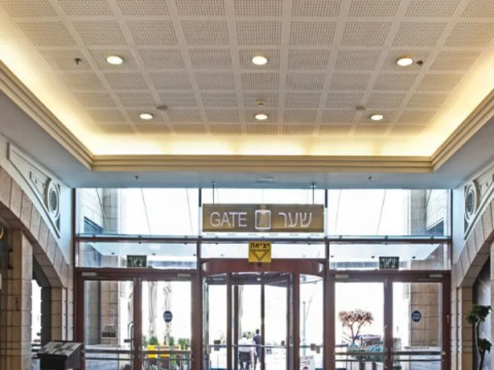 שיפוץ קניון ארנה הרצליה