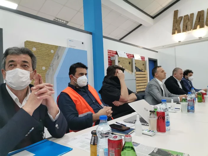 KOMPANIJA KNAUF INSULATION I „ZELENI“ IZ SURDULICE ZAKOPALI RATNE SEKIRE