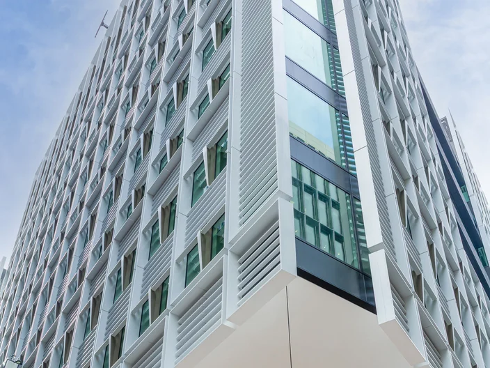 GB-GY-UK City Place - London 4