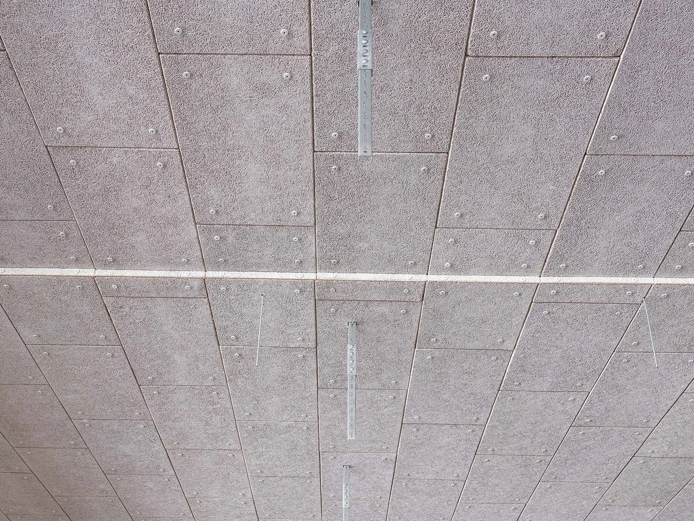 Referenz Globus Eschborn Garage Ansicht Decke gedämmt