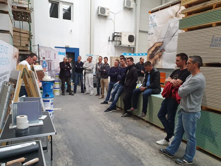 10-PREZENTACIJA PROIZVODA IZ ASORTIMANA PERFECT SURFACES U KAŠTEL SUĆURCU