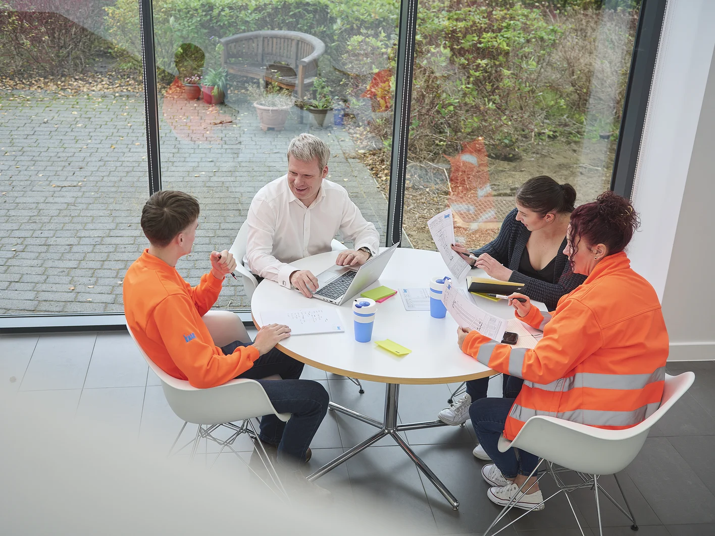Career Knauf Round table
