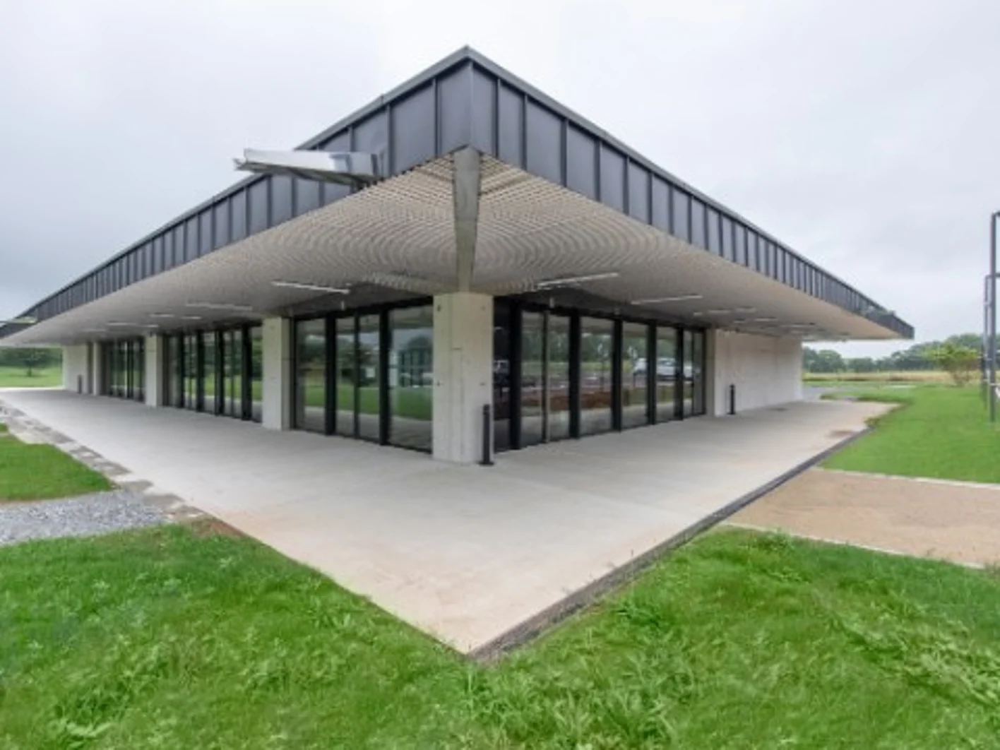 salle polyvalente site de l'étang Nozay