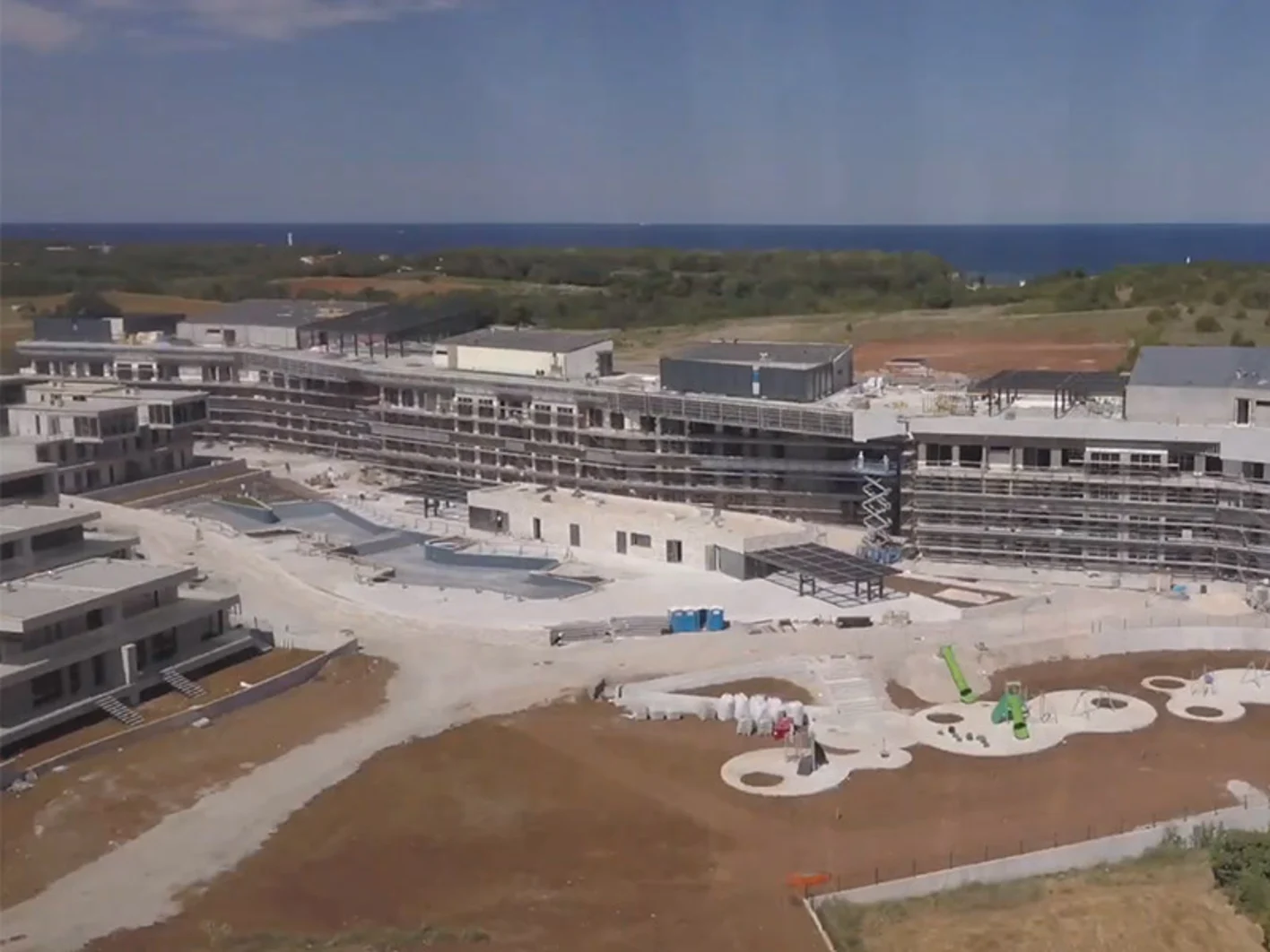 Petram Resort & Residences - Knauf Referenca