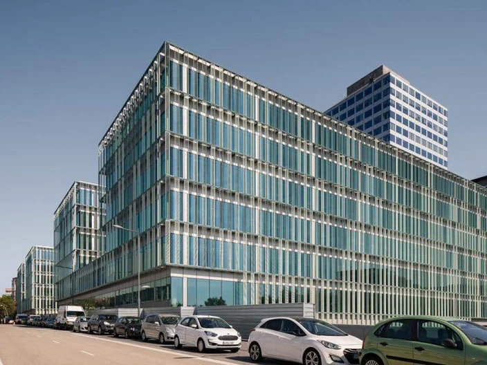 Oficines_Generalitat-trasdosado-knauf-insulation