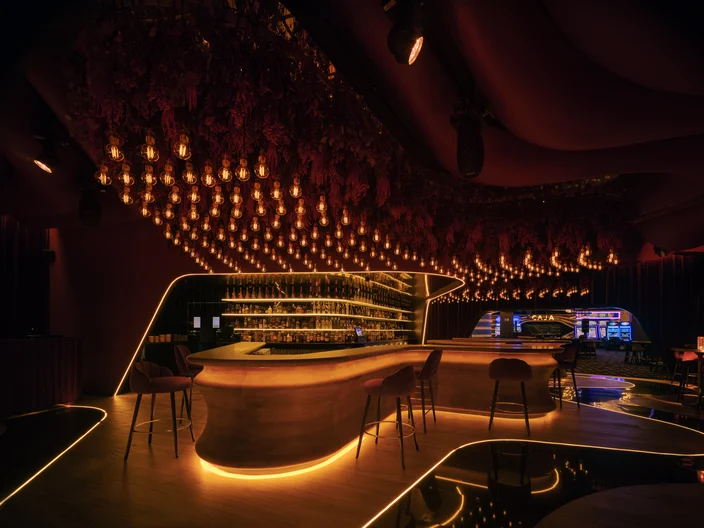 BAR ROJO