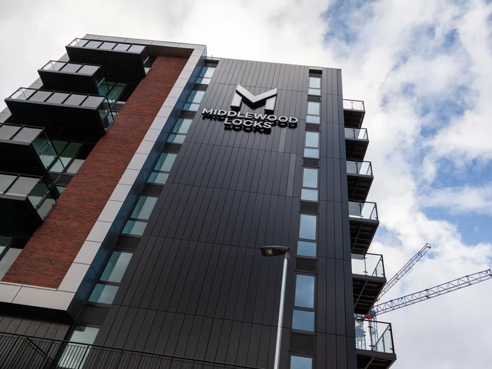[UK-GYP] Middlewood Locks 2