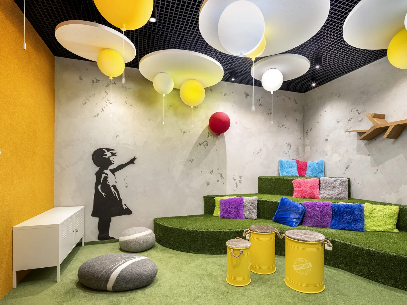 RS_MINERAL-Sonic-Element-Circle_PL-Atende-Centrum-Praskie-Koneser-Warsaw.jpg