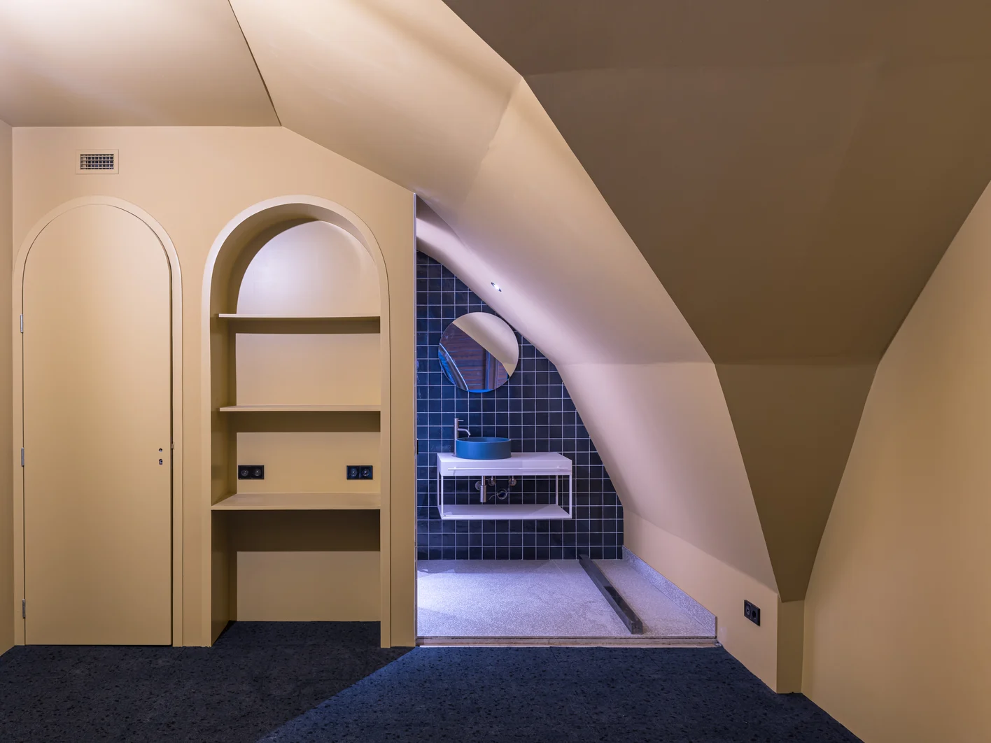Hoorn, Heavens Hotel