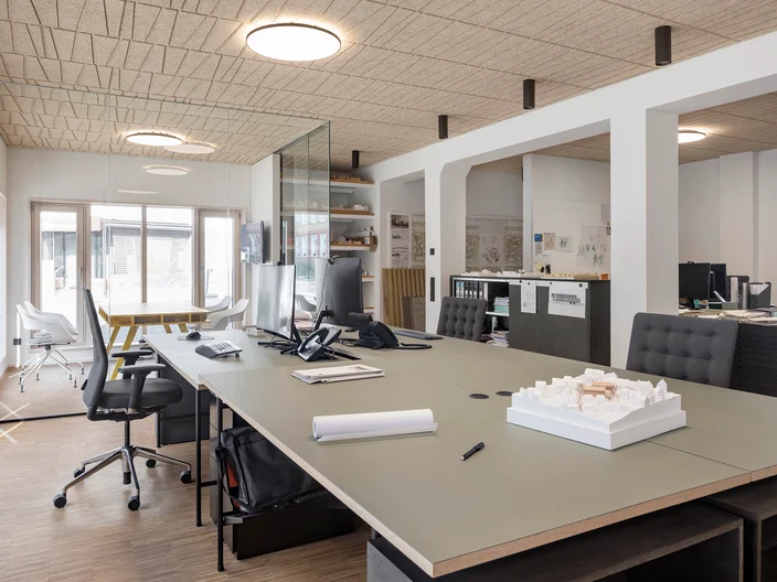 DE-Schwille-Architectual-Firm-Reutlingen-03