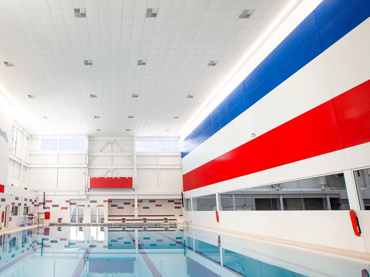 BR Graded School Indoor Swimming Pool Sao Paulo © Alessandro Couto