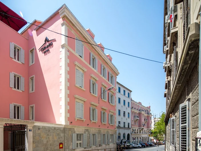 01-Hotel Cornaro, Split