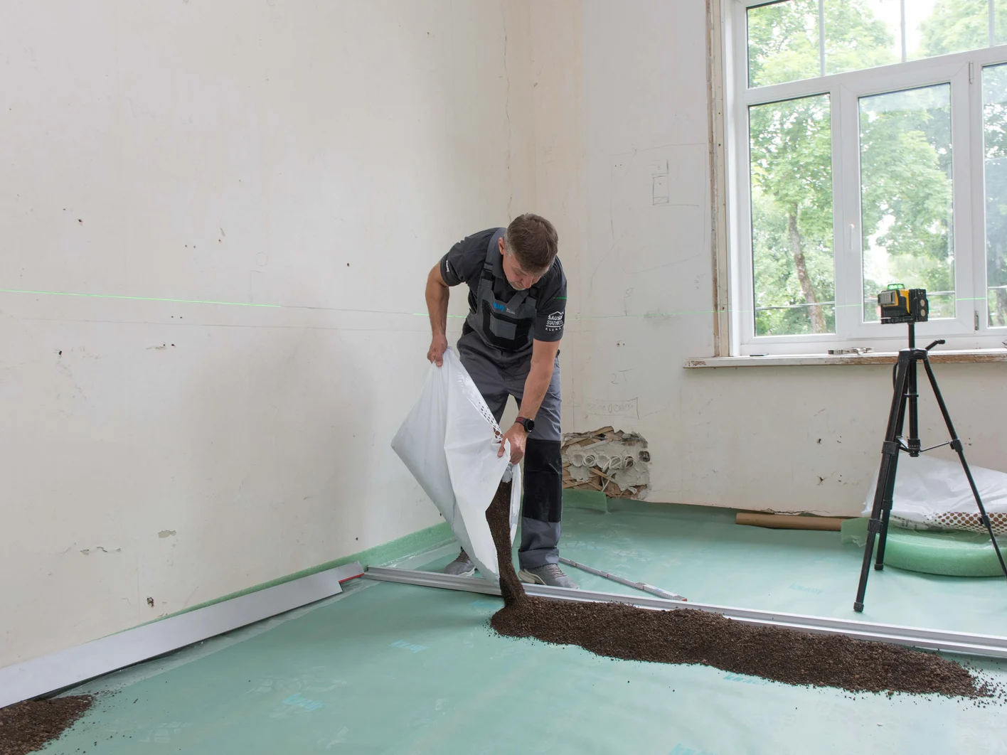 Grindų klojimas su Brown plokštėmis - Biraus sluoksnio irengimas 4