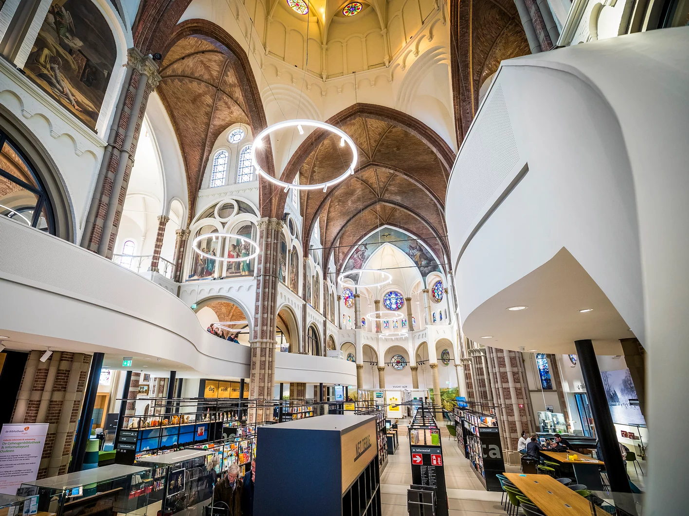 NL-DePetrus-Church-Vught-06