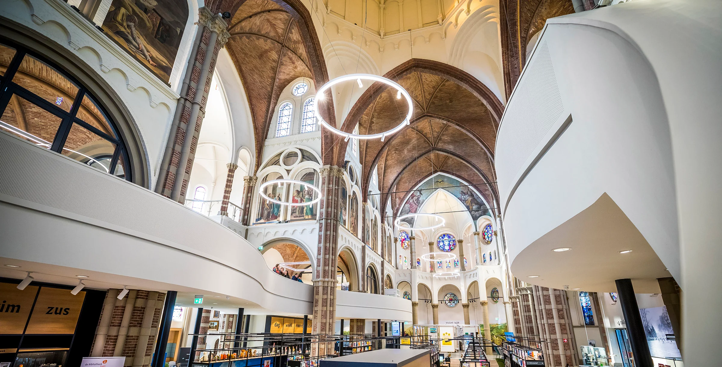 NL-DePetrus-Church-Vught-06