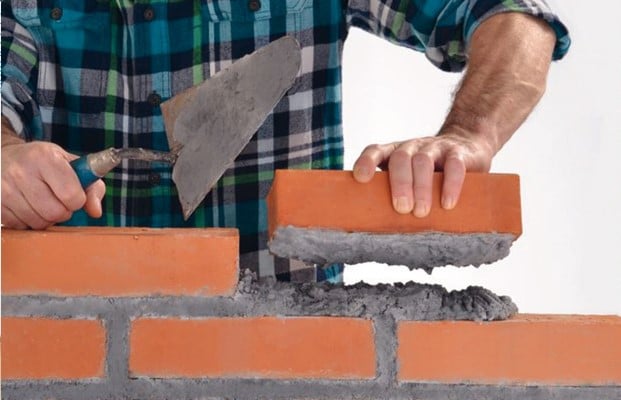 Costruire una parete in mattoni