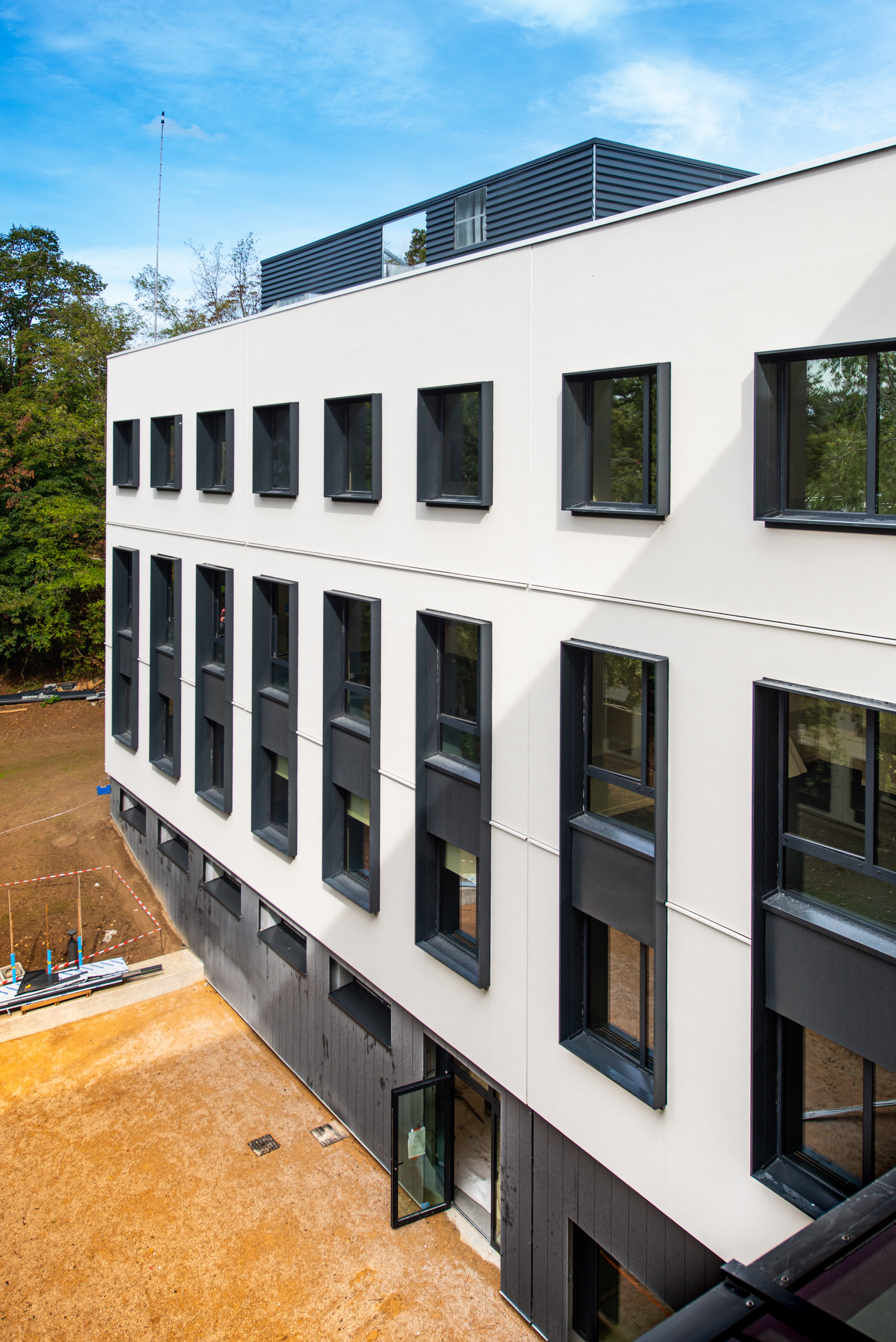 CAMPUS RÉGION DU NUMÉRIQUE - CHARBONNIÈRES-LES-BAINS aquapanel outdoor