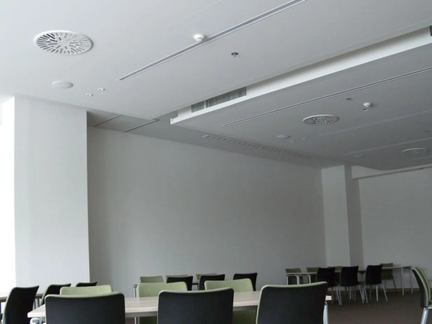 02-Kongresni centar PBZ, Zagreb