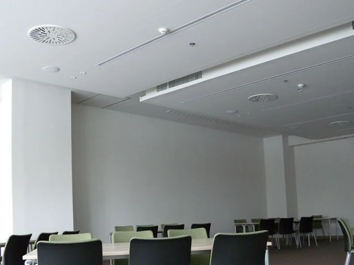 02-Kongresni centar PBZ, Zagreb