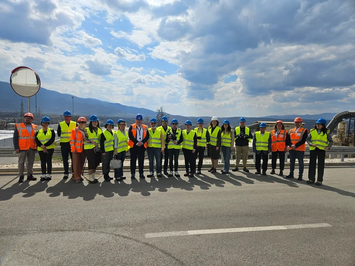 Predstavnici južnih medija u poseti fabrici Knauf Insulation u Surdulici