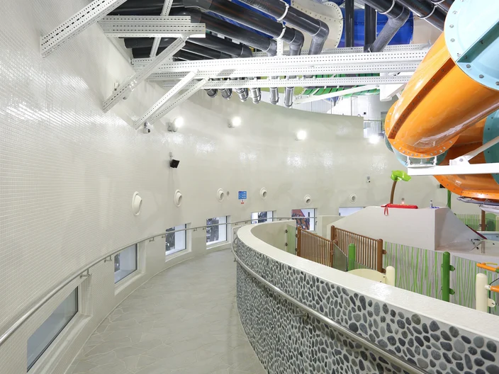 The Wave Swimming Pool