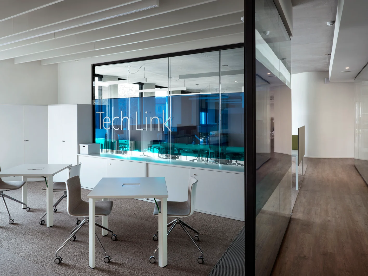 IT-International-Technology-Company-Milan-01