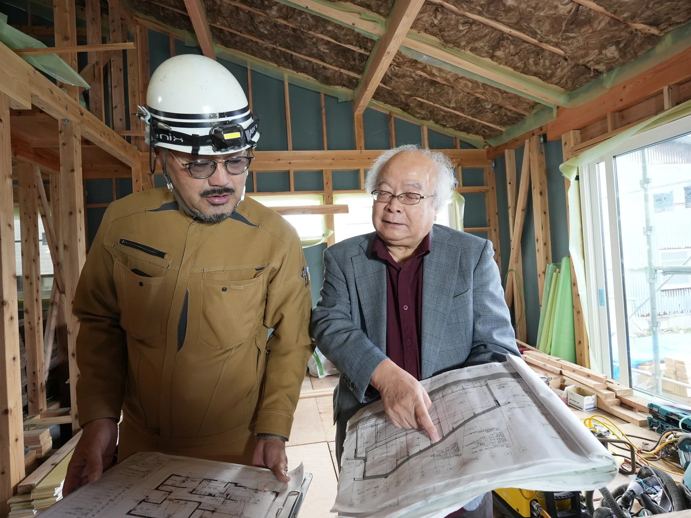 Noshiro case study - Mr Nishikata with builder