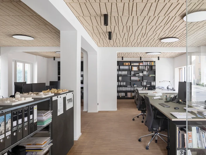 DE-Schwille-Architectual-Firm-Reutlingen-02