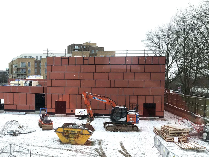Saracens School in Build