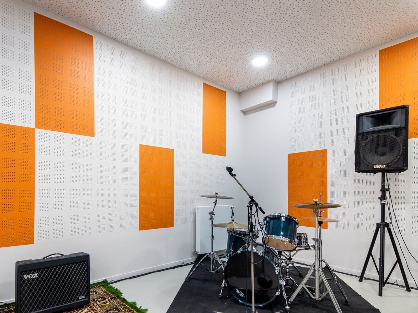 Acoustic-solutions-Card-Size-4x3