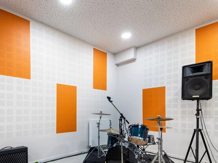 Acoustic-solutions-Card-Size-4x3