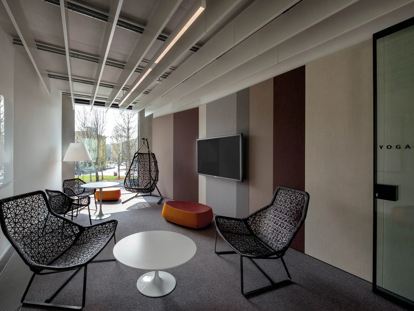 IT-International-Technology-Company-Milan-03