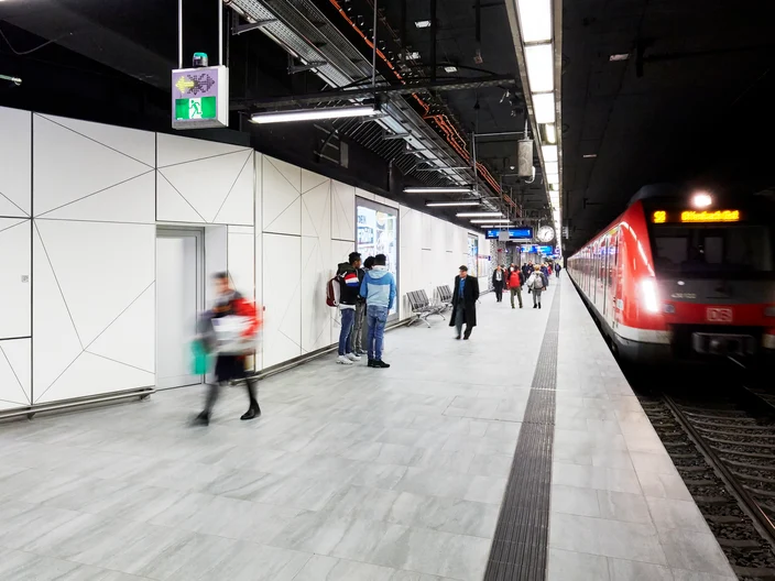 Aquapanel_REGIONAL STATION Frankfurt a. M.Germany3