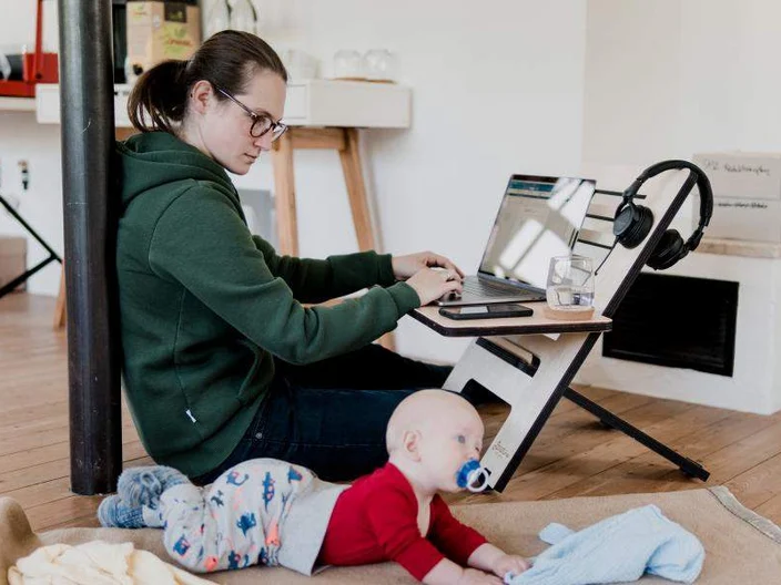 standsome-worklifestyle-wZJUt5mCbR0-unsplash