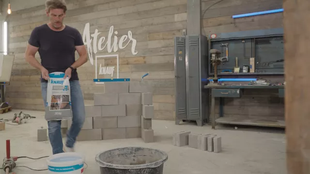 Knauf - Universele mortel 4 in 1 EASY - Maçonner & bétonner avec mortier universel 4-en-1 EASY_NL