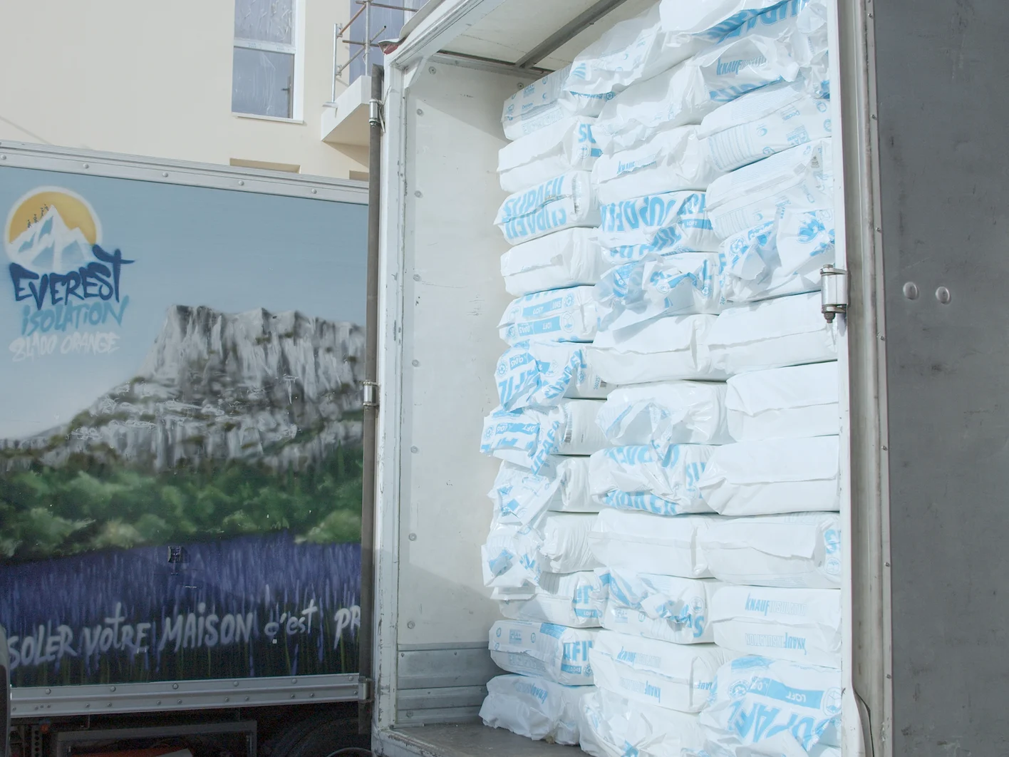 Knauf Insulation Supafil products delivery