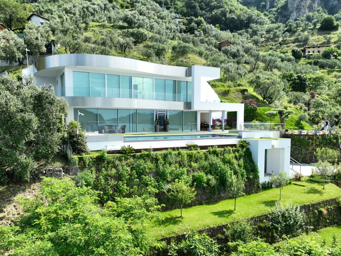 Villa sul lago di Iseo lavori finiti 35