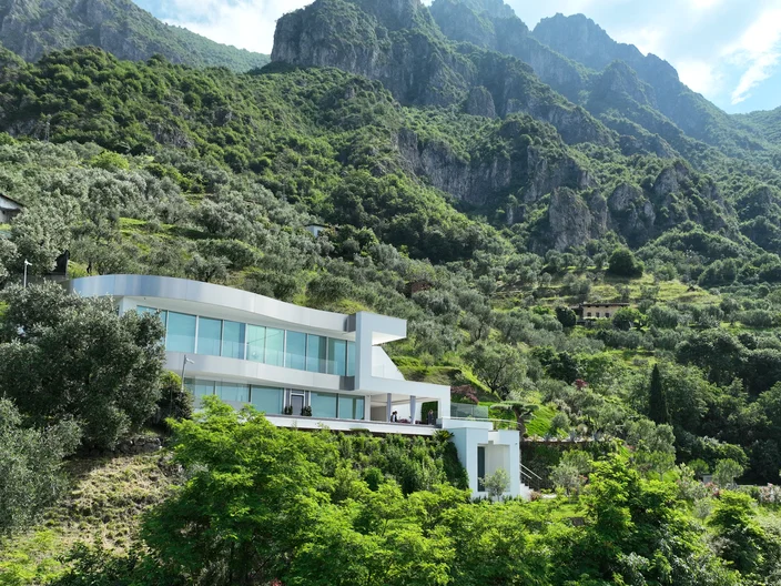Villa sul lago di Iseo lavori finiti 31