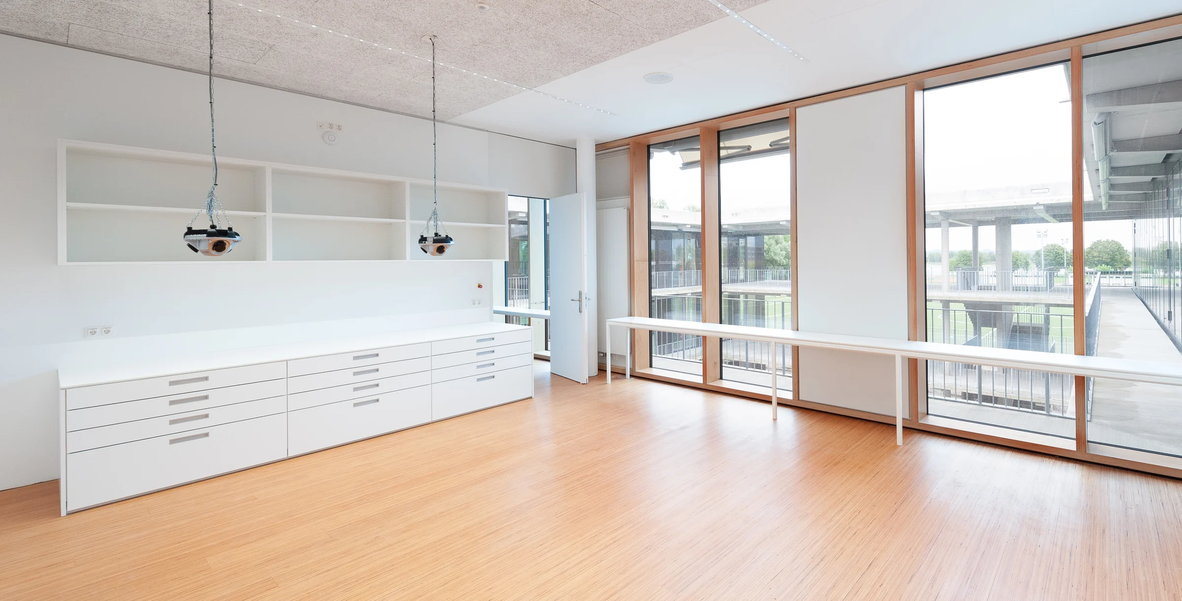 Decke und Boden, Image
