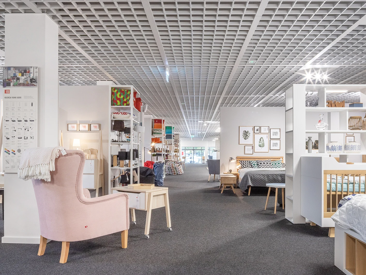 Mat-Ceiling-Metal_PL-VOX-Furniture-Shop.jpg
